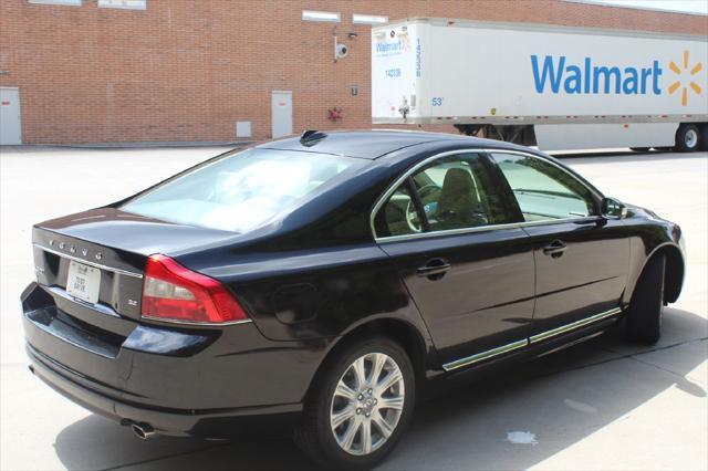 Photo of 2010 BLACK Volvo S80