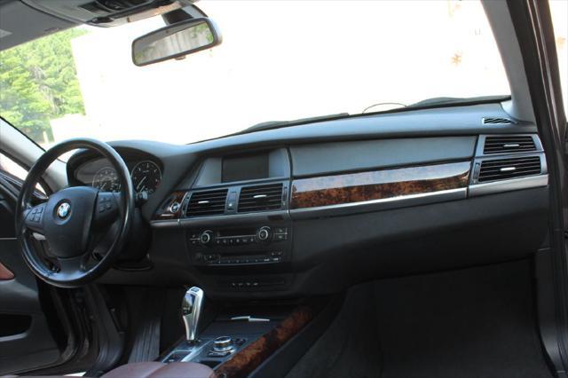 Photo of 2012 BROWN BMW X5