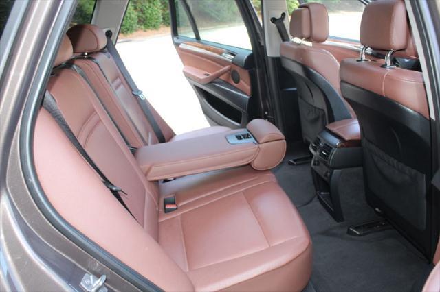 Photo of 2012 BROWN BMW X5