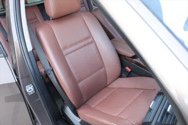 Photo of 2012 BROWN BMW X5