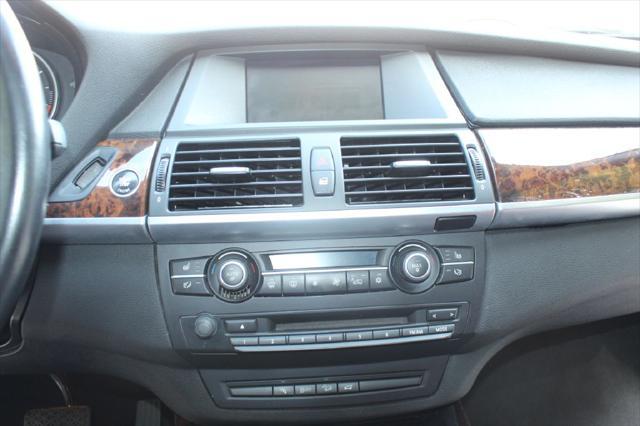 Photo of 2012 BROWN BMW X5