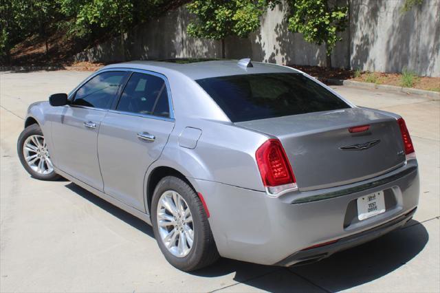 Photo of 2016 Billet Silver Metallic Clearcoat Chrysler 300