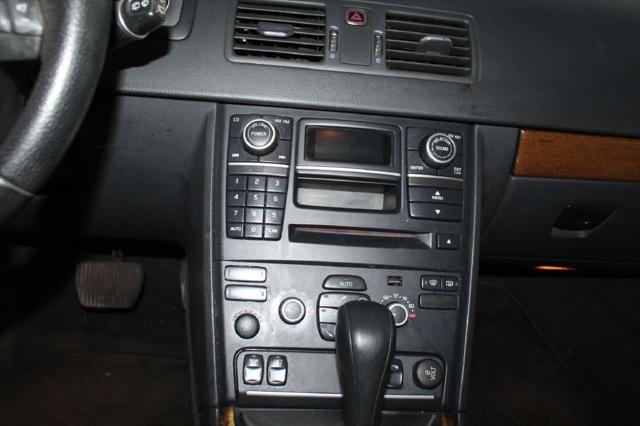Photo of 2007 Black Volvo XC90