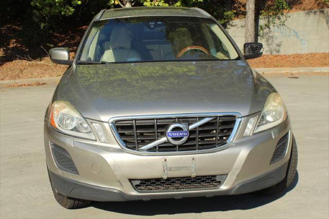 Photo of 2012 TAN Volvo XC60