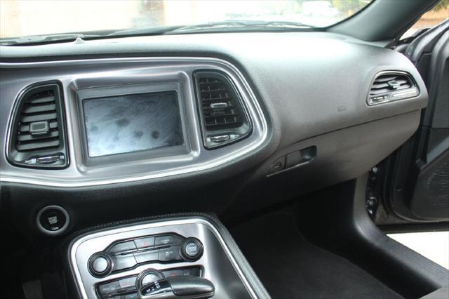 Photo of 2019 Granite Pearlcoat Dodge Challenger