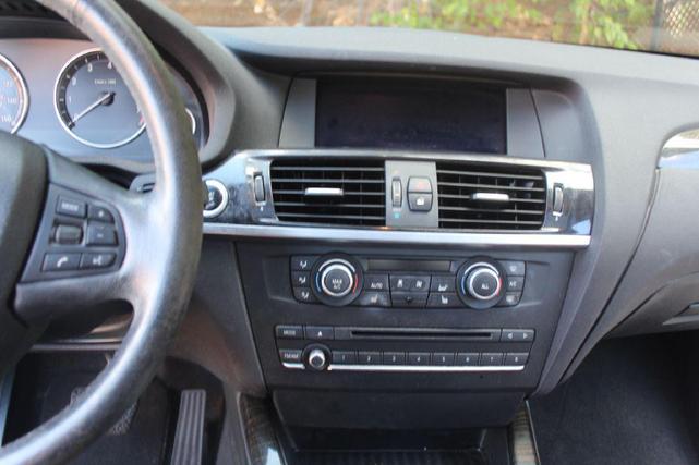 Photo of 2014 Alpine White BMW X3