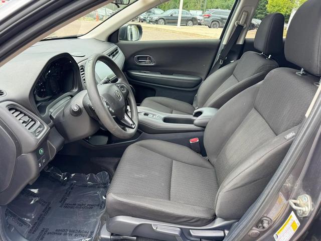 Photo of 2017 GREY Honda HR-V