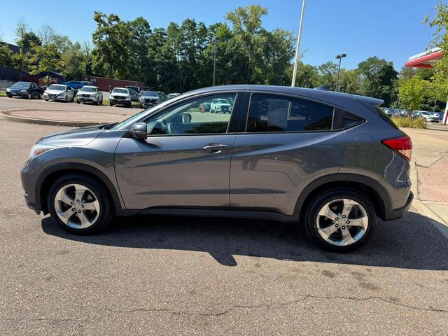 Photo of 2017 GREY Honda HR-V