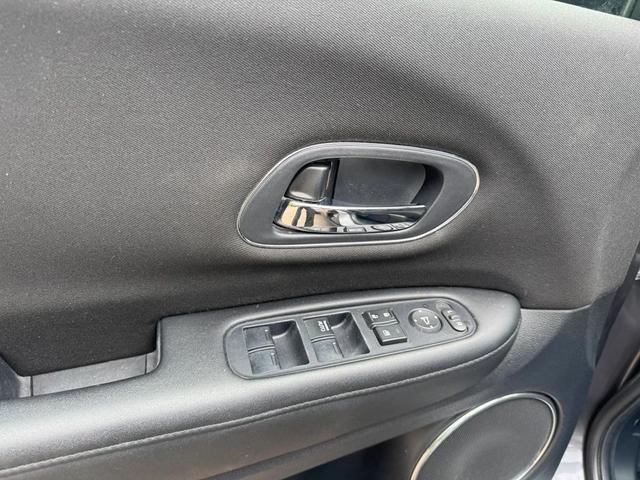 Photo of 2017 GREY Honda HR-V