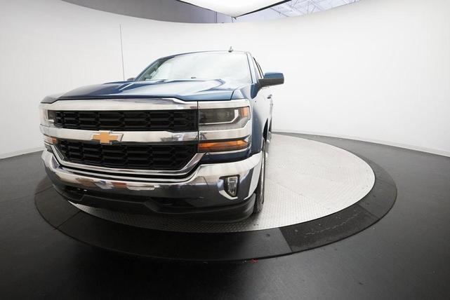 Photo of 2017 Deep Ocean Blue Metallic Chevrolet Silverado 1500
