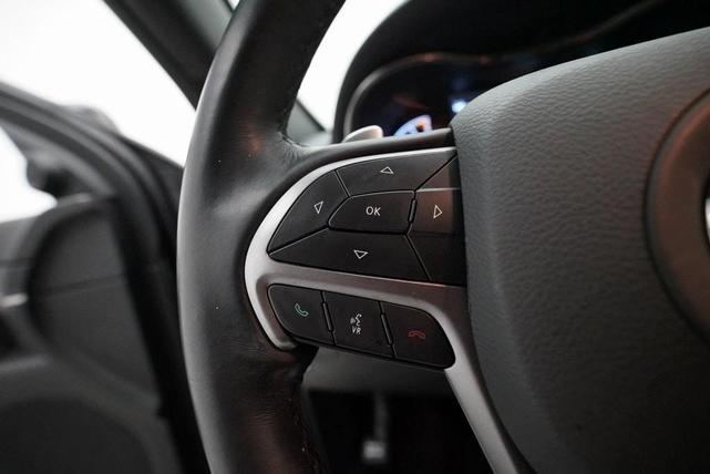 Photo of 2020 Diamond Black Jeep Grand Cherokee