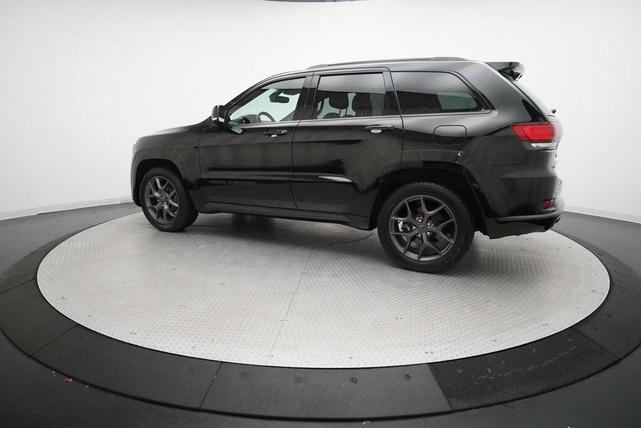 Photo of 2020 Diamond Black Jeep Grand Cherokee