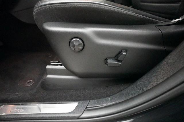 Photo of 2020 Diamond Black Jeep Grand Cherokee