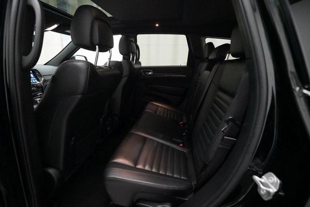 Photo of 2020 Diamond Black Jeep Grand Cherokee