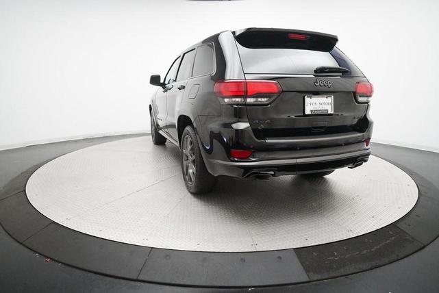 Photo of 2020 Diamond Black Jeep Grand Cherokee