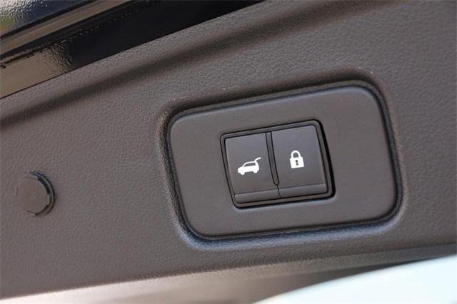 Photo of 2024 Super Black Nissan Pathfinder
