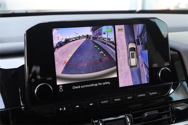 Photo of 2024 Super Black Nissan Pathfinder