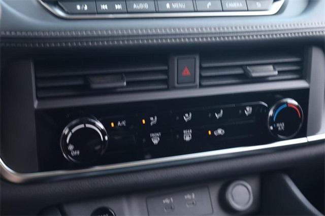 Photo of 2026 Glacier Wh Nissan Rogue