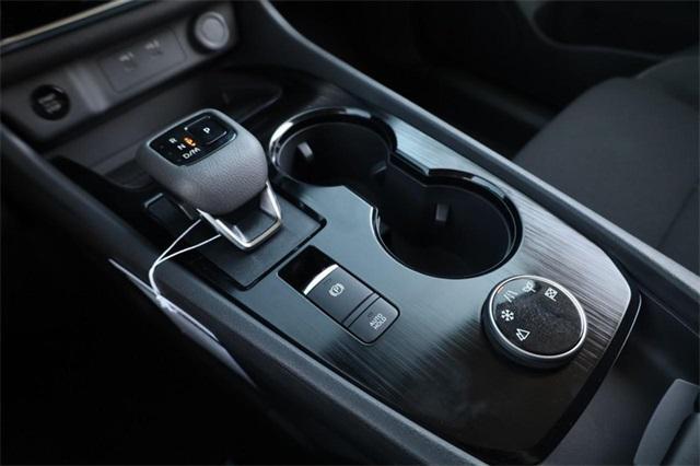 Photo of 2026 Glacier Wh Nissan Rogue
