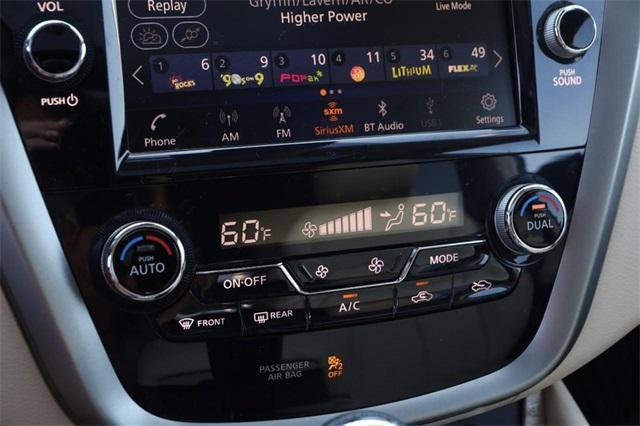 Photo of 2024 Pearl White Nissan Murano