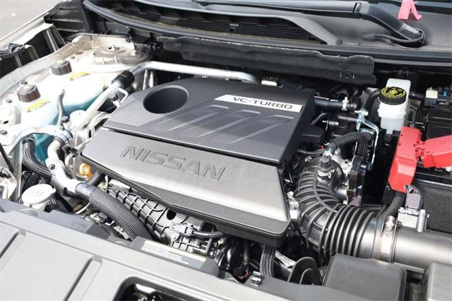 Photo of 2025 Silver Metallic Nissan Rogue