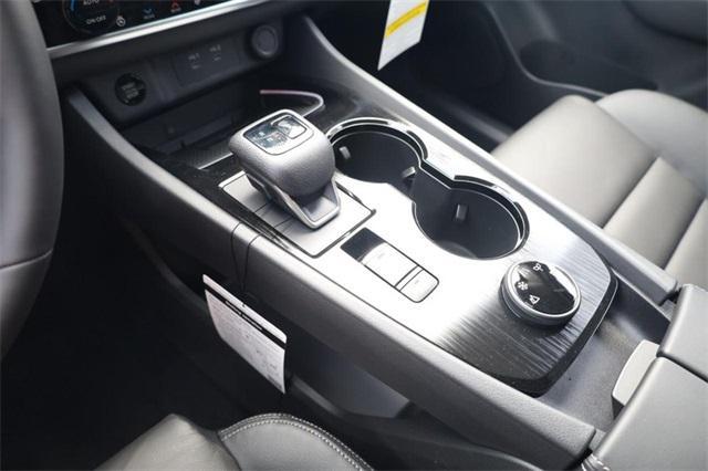 Photo of 2025 Silver Metallic Nissan Rogue