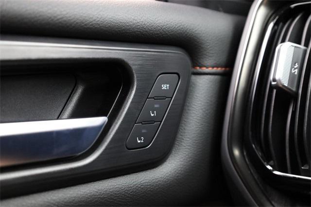 Photo of 2025 Aspen White Nissan Armada