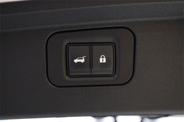 Photo of 2025 Aspen White Nissan Armada