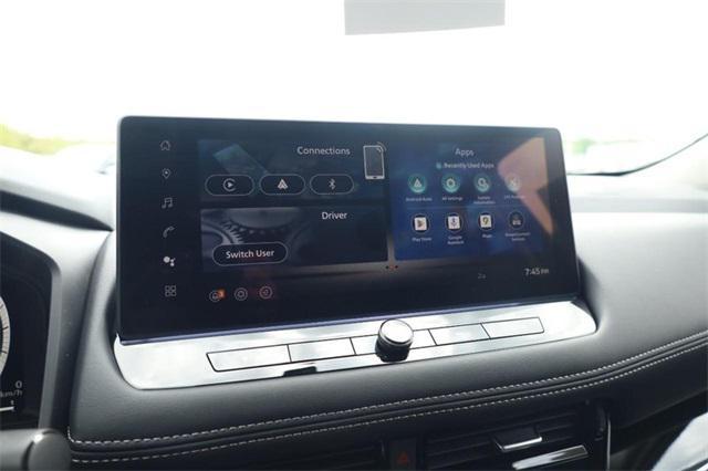Photo of 2025 Super Black Nissan Rogue
