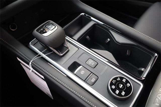Photo of 2025 Scarlet Nissan Pathfinder