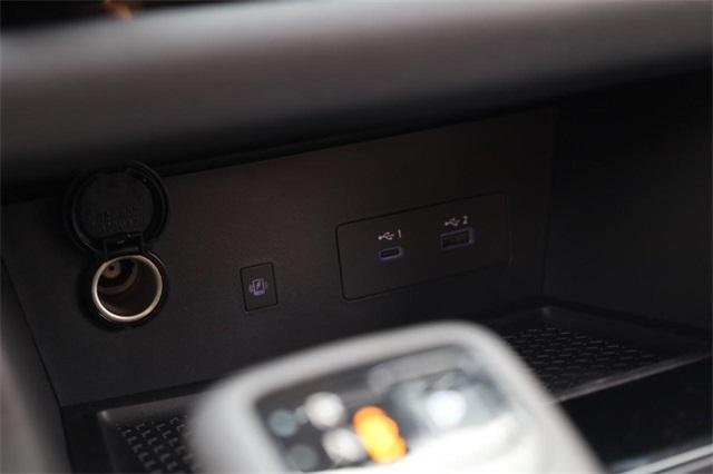 Photo of 2025 Scarlet Nissan Pathfinder