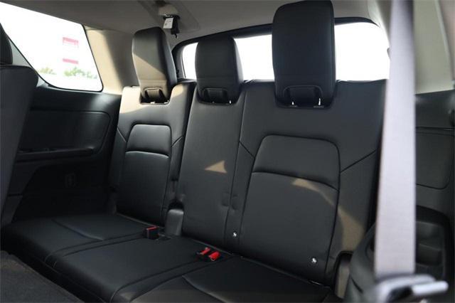 Photo of 2025 Scarlet Nissan Pathfinder