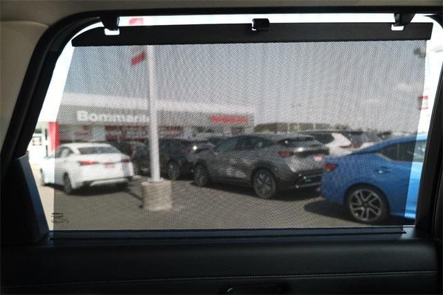 Photo of 2024 Pearl White Tricoat Nissan Pathfinder