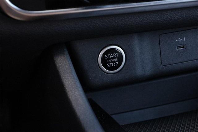 Photo of 2020 Onyx Black GMC Sierra 2500