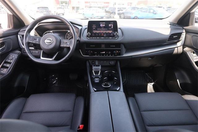 Photo of 2024 Everest White Pearl Nissan Rogue