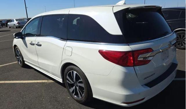 Photo of 2018 Lunar Silver Metallic Honda Odyssey