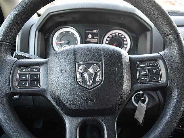 Photo of 2020 Diamond Black Crystal Pearl RAM 1500 Classic