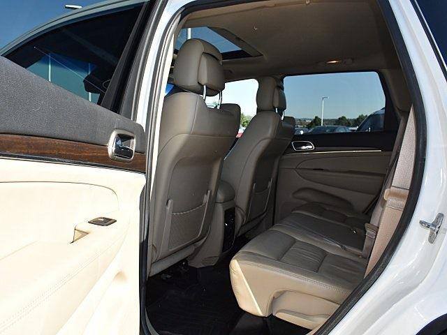 Photo of 2014 Bright White Clearcoat Jeep Grand Cherokee