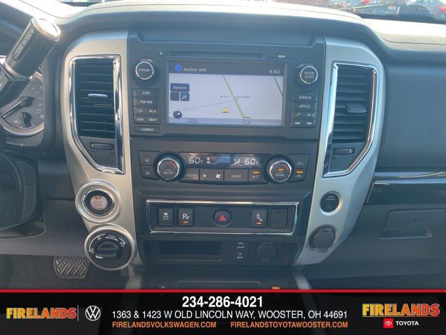 Photo of 2018 Glacier White Nissan Titan