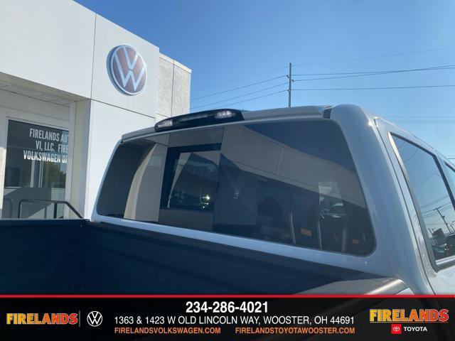 Photo of 2018 Glacier White Nissan Titan