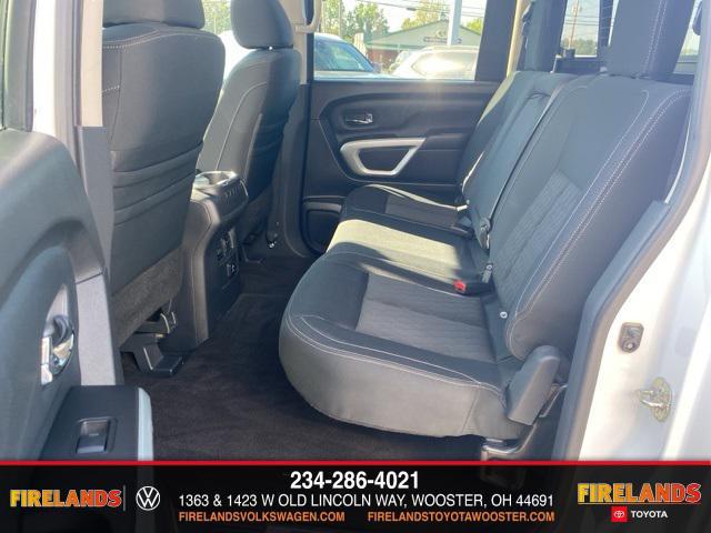 Photo of 2018 Glacier White Nissan Titan