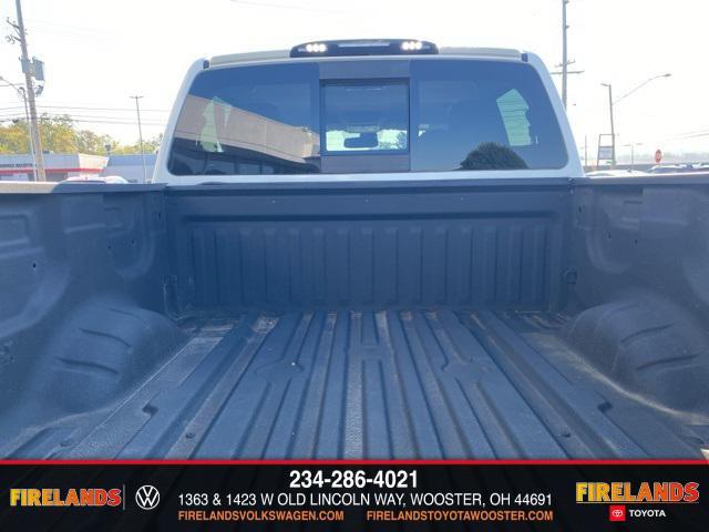 Photo of 2018 Glacier White Nissan Titan