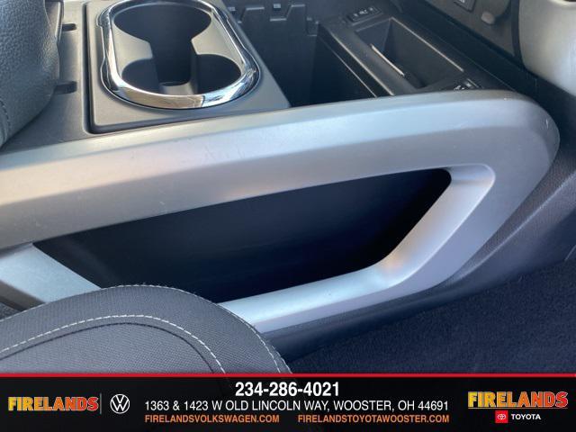 Photo of 2018 Glacier White Nissan Titan
