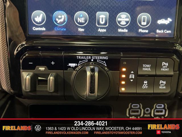 Photo of 2021 Bright White Clearcoat RAM 1500