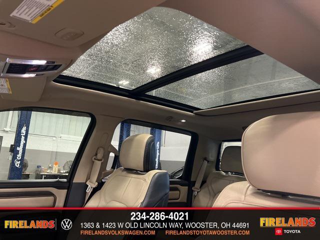 Photo of 2021 Bright White Clearcoat RAM 1500