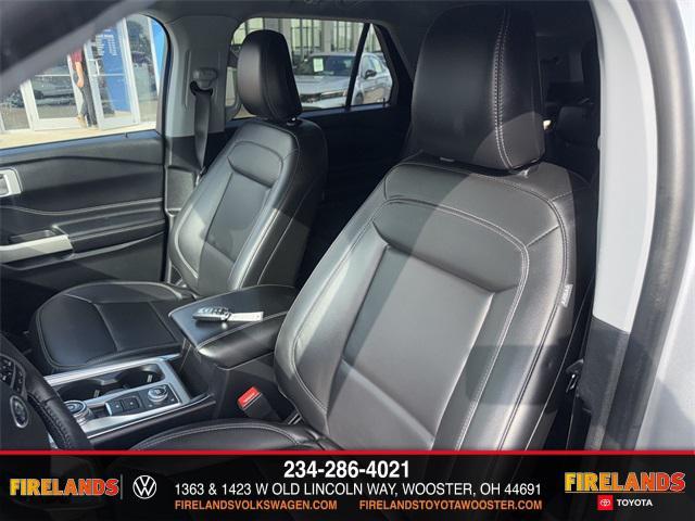 Photo of 2021 Iconic Silver Metallic Ford Explorer