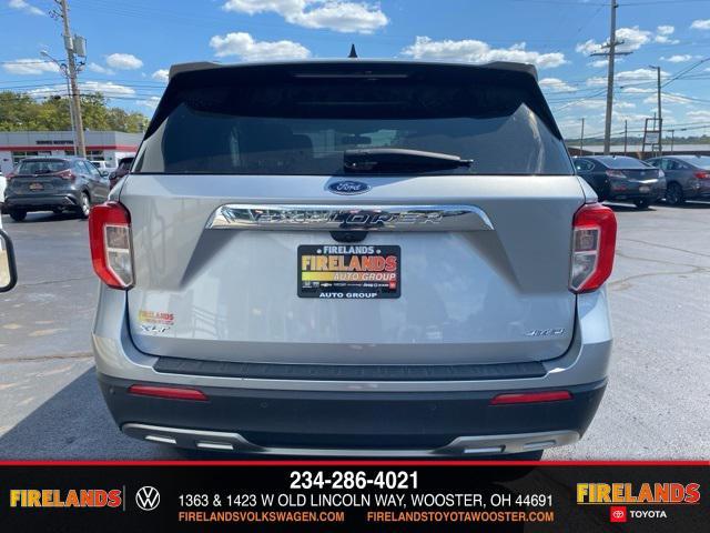 Photo of 2021 Iconic Silver Metallic Ford Explorer