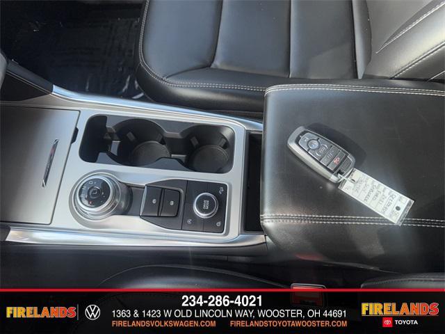 Photo of 2021 Iconic Silver Metallic Ford Explorer