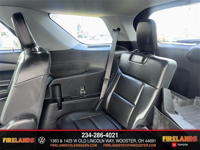 Photo of 2021 Iconic Silver Metallic Ford Explorer