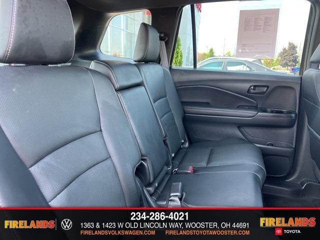 Photo of 2022 Crystal Black Honda Passport